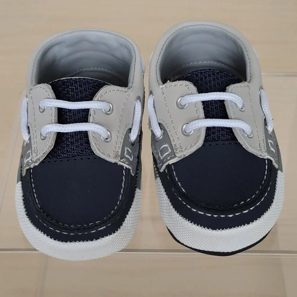 Trimfoot Co. Baby Boy Crawling Blue Beige Loafer Crib Shoes Size 3 6-9 Months